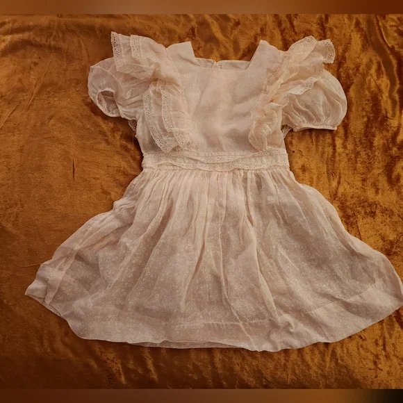 Vintage 1940s Ivory Sheer Organza Fancy Frilly Dress